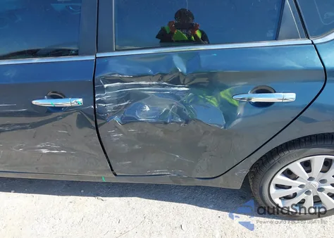 2014 Nissan Sentra S z USA, uszkodzony, nr VIN 3N1AB7AP5EY216977